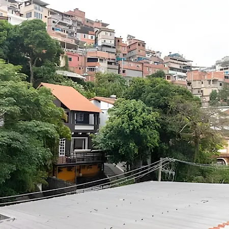 Favela Experience Copacabana – Com Ar e Lavanderia-2